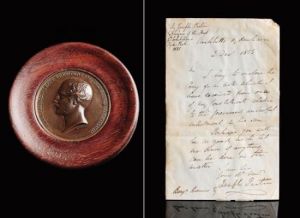 1851年第一届世博会水晶宫设计师帕克斯顿亲笔信及设计师奖牌各一件。