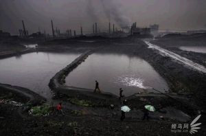 陕西省某地大规模发展工业，环境污染非常严重2008年4月8日
