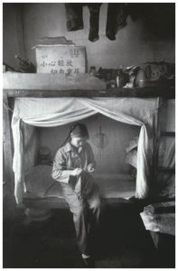 北京大学宿舍里的女学生（1965）
