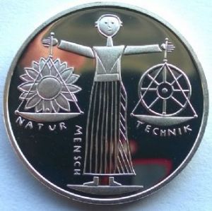 德国2000年汉诺威世博会纪念币正面（图源中邮网）
