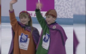 冬奥会开幕式上的两个孩子